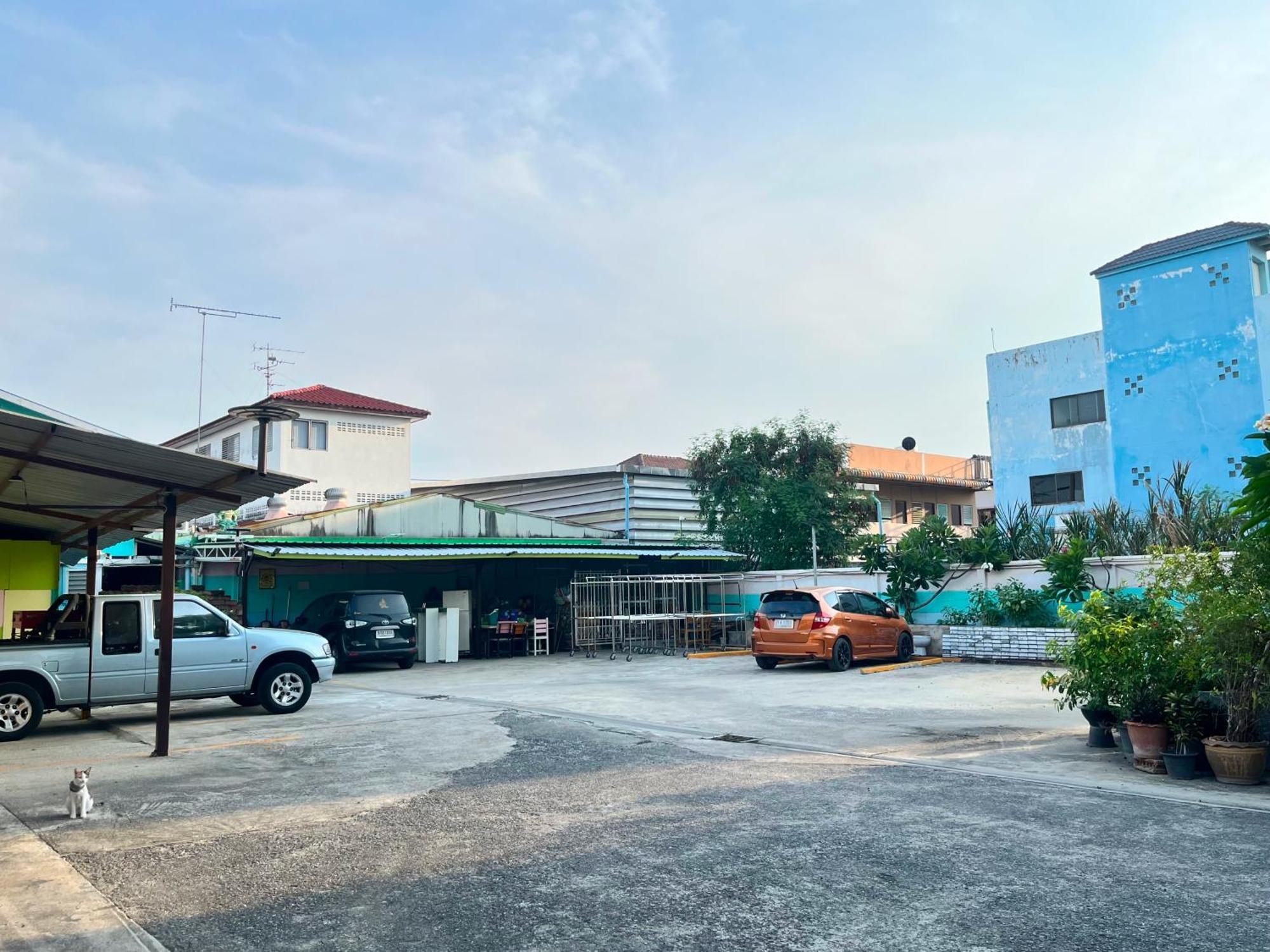 Pa Chalermchai Guesthouse กรุงเทพมหานคร ภายนอก รูปภาพ